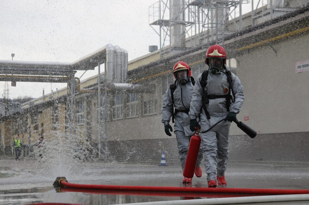 chemistry, poisoning, help, fire, ammonia, rescue, environment, nature, fire department, hydrant, water